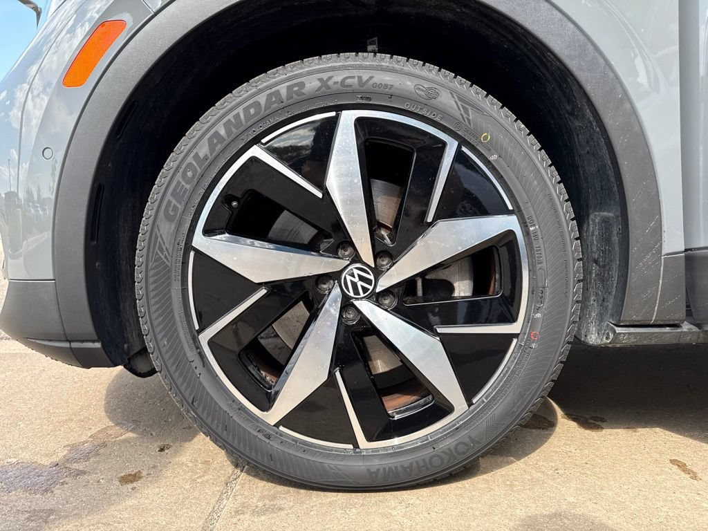 Used 2023 Volkswagen ID.4 Pro S AWD/4WD image 28