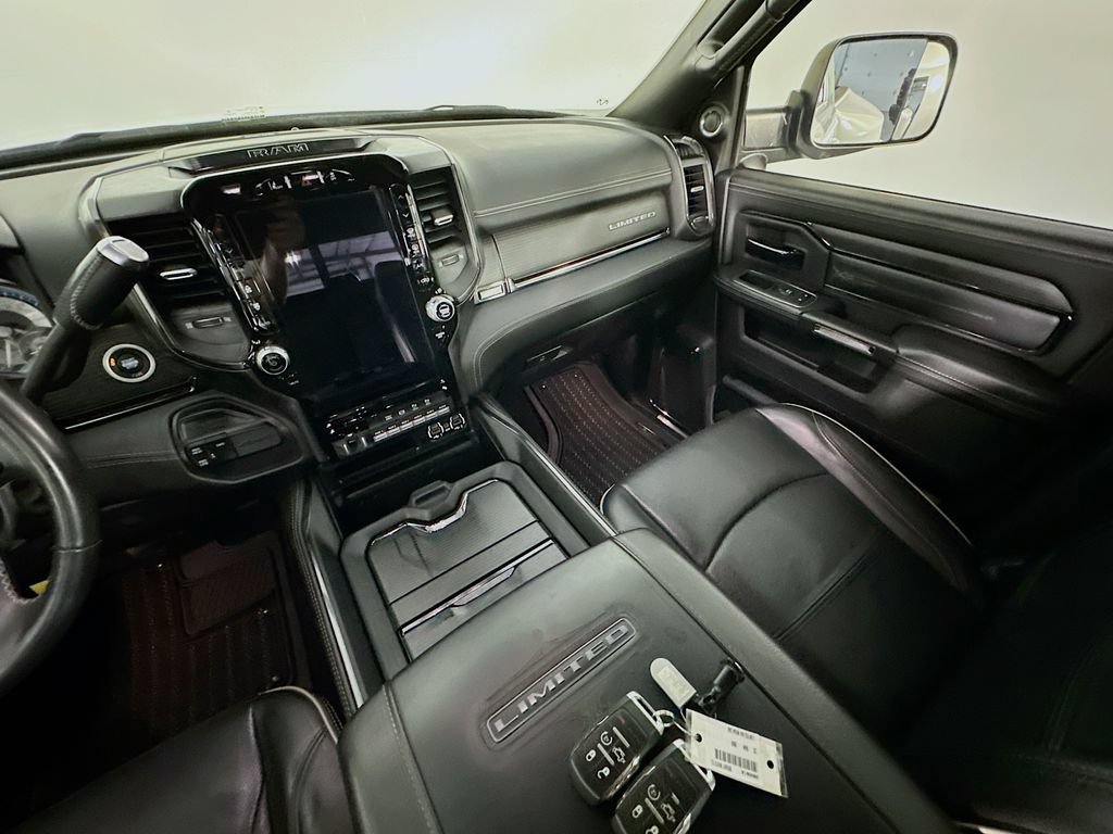 Used 2022 RAM 3500 Limited AWD/4WD image 11
