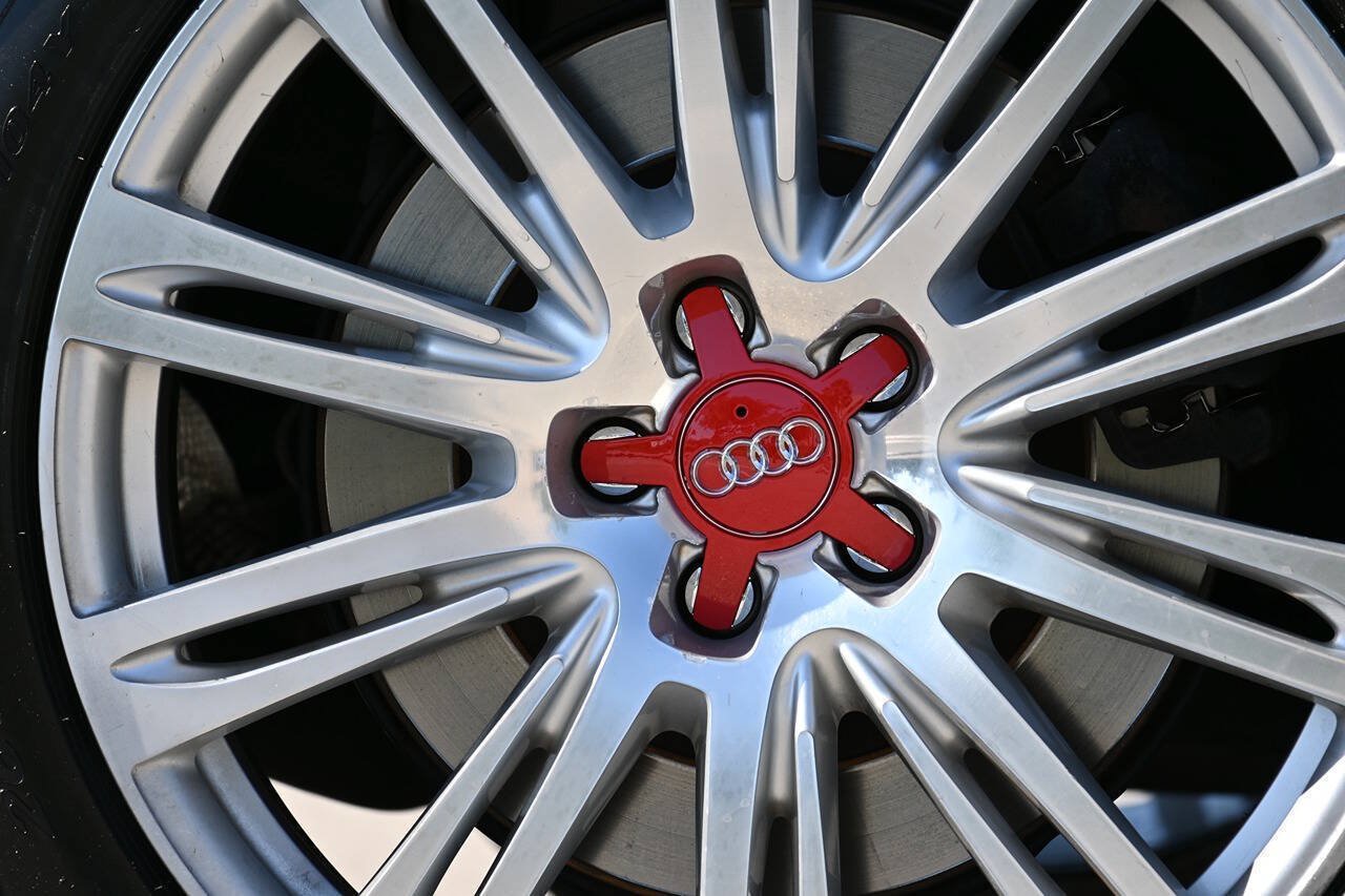 Used 2012 Audi A8 L 4.2 AWD/4WD image 19