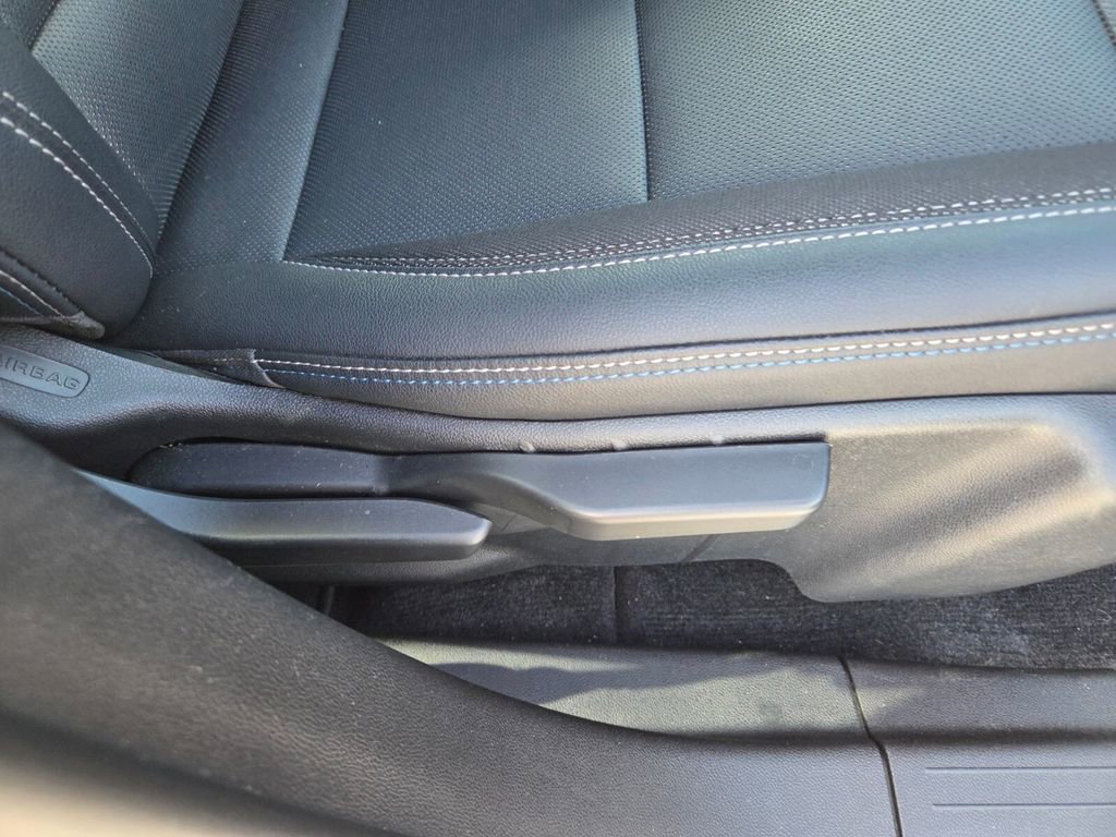 Certified 2025 Chevrolet Equinox EV LT w/ Convenience Package image 15