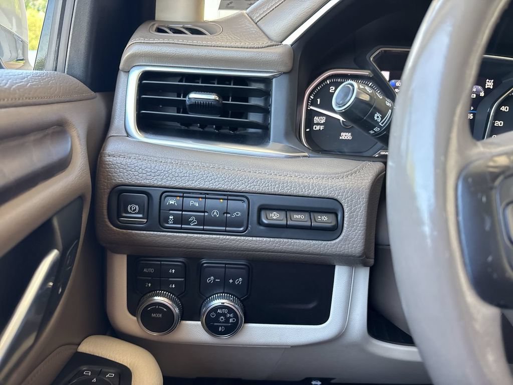 Certified 2021 GMC Yukon Denali w/ Denali Premium Package AWD/4WD image 18