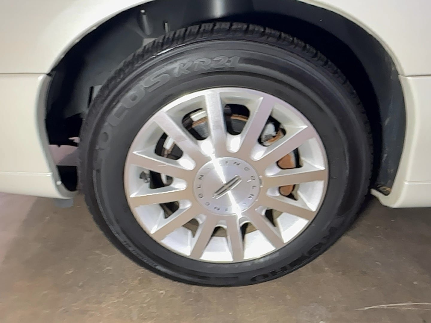 Used 2007 Lincoln Town Car Signature RWD image 96