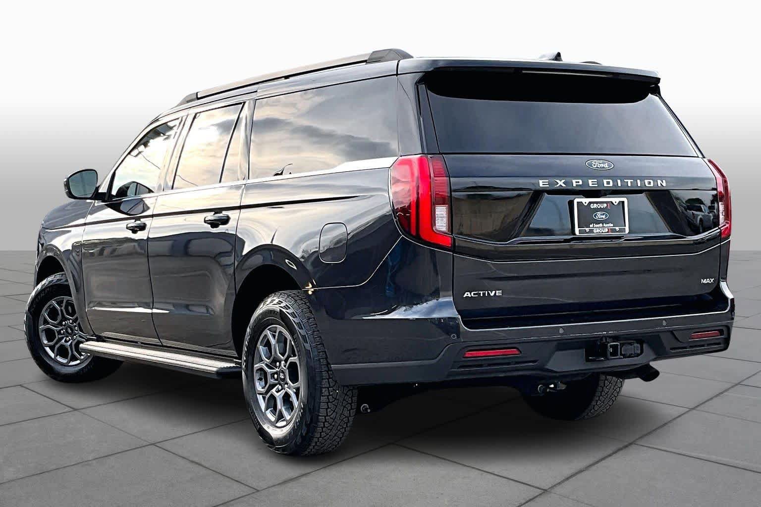 Certified 2025 Ford Expedition Max Active RWD image 12