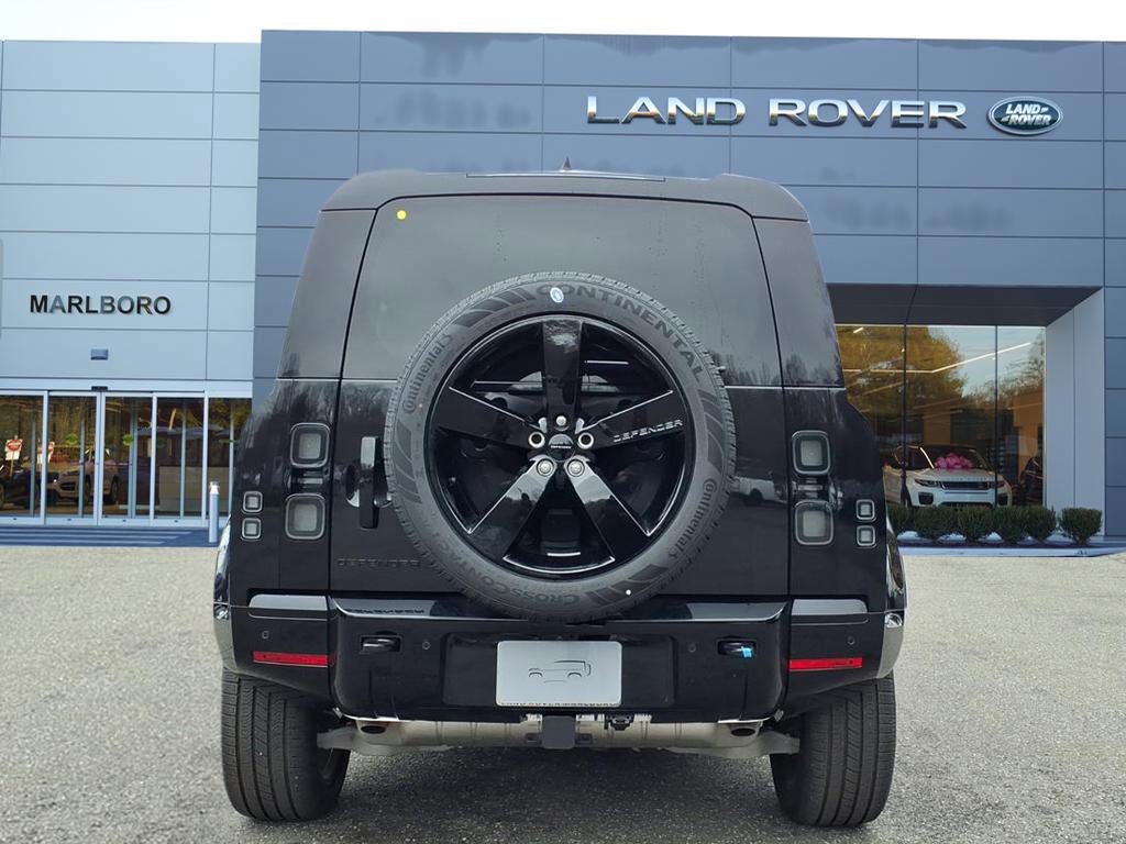 New 2026 Land Rover Defender 110 X-Dynamic SE image 7