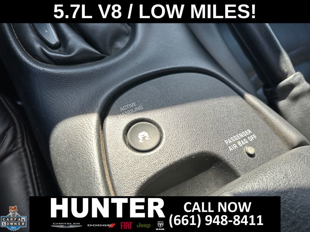 Used 2004 Chevrolet Corvette Coupe image 24