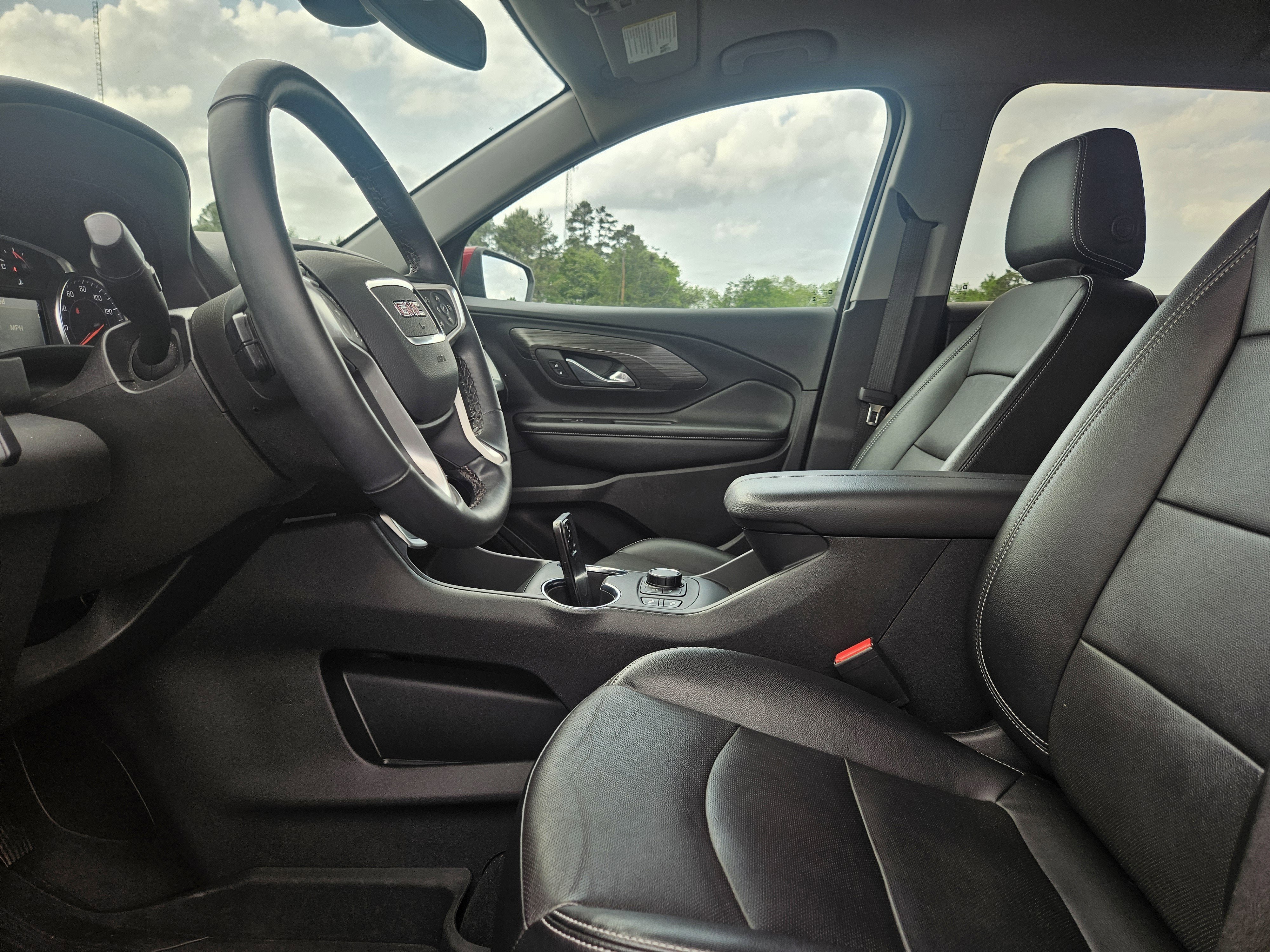 Used 2023 GMC Terrain SLT FWD image 11