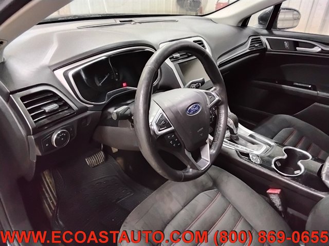 Used 2016 Ford Fusion SE image 11