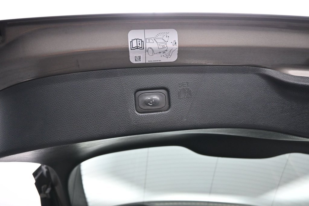 Certified 2019 Ford Edge Titanium w/ Equipment Group 301A FWD image 25