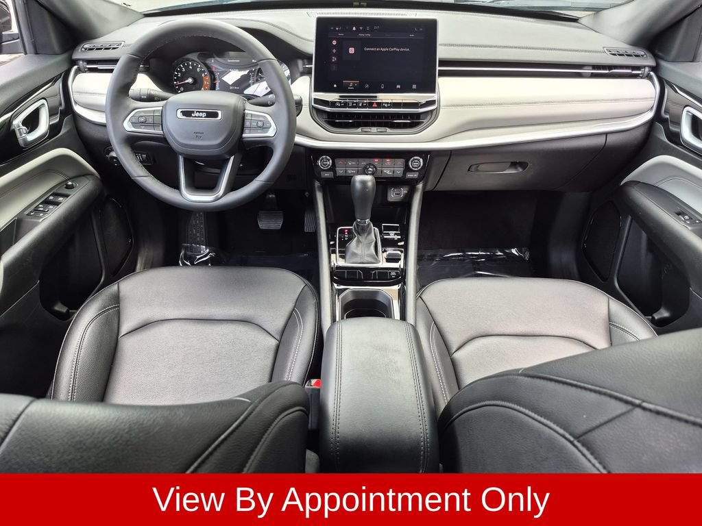 Used 2025 Jeep Compass Limited AWD/4WD image 25