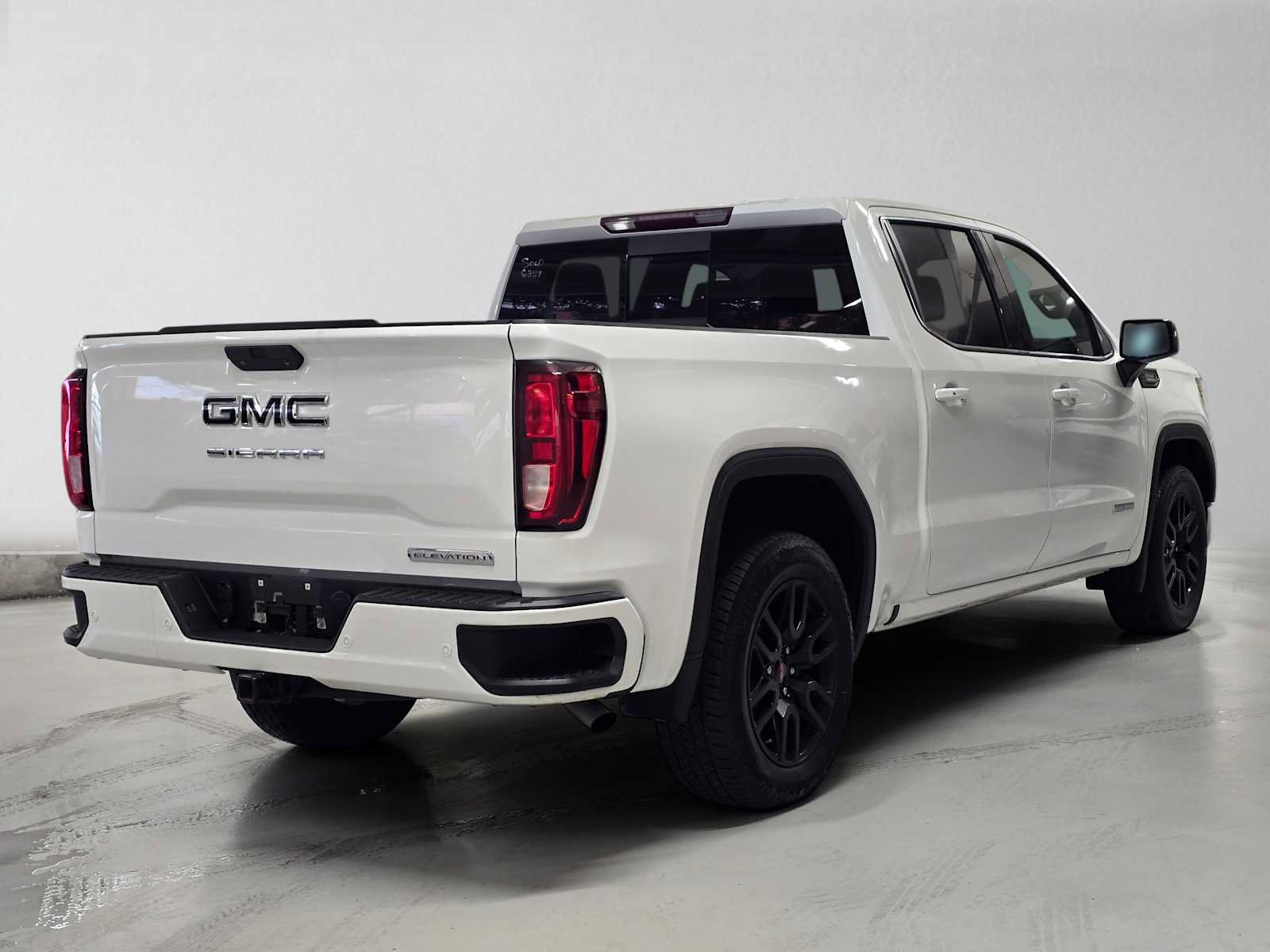 Used 2020 GMC Sierra 1500 Elevation w/ Elevation Value Package RWD image 5