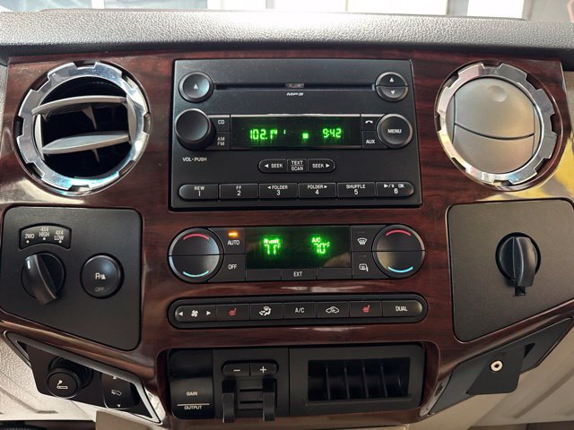 Used 2008 Ford F350 4x4 Crew Cab DRW Super Duty image 10