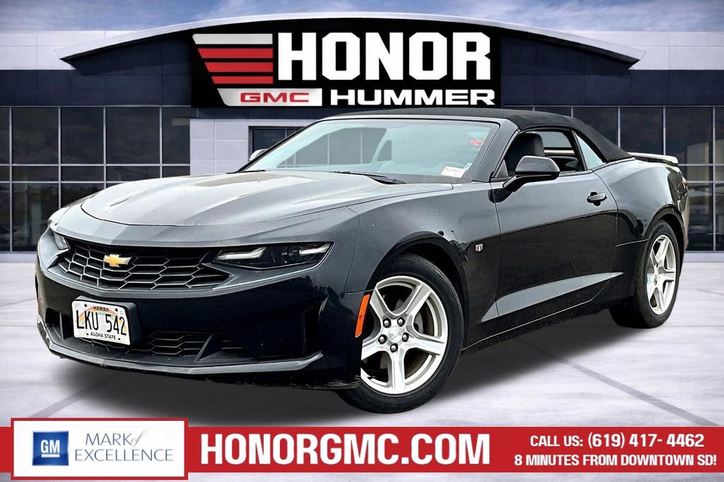 Used 2020 Chevrolet Camaro LT image 2