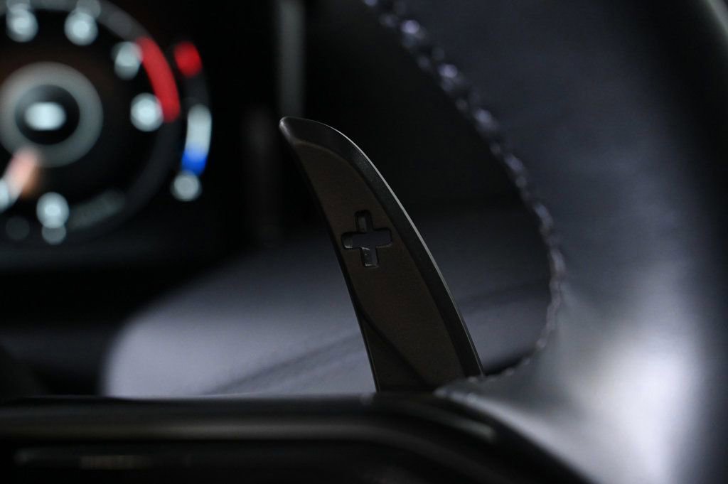 Used 2024 Aston Martin DB12 Coupe image 22