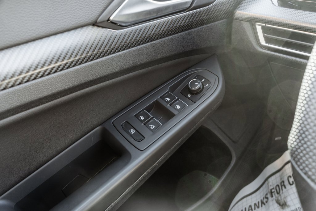 Used 2023 Volkswagen Golf 20th Anniversary Edition image 17