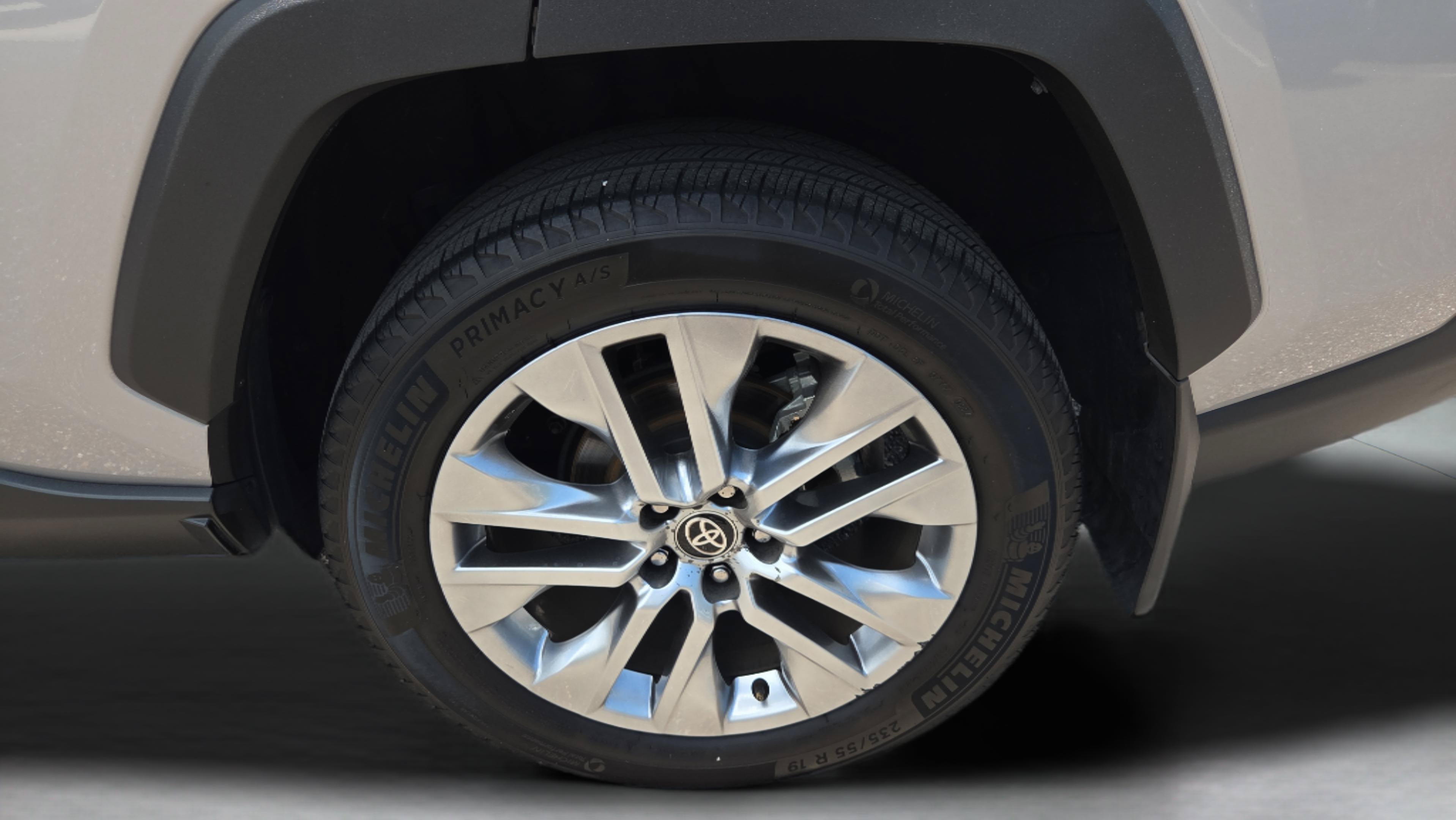 Certified 2024 Toyota RAV4 XLE Premium FWD image 31