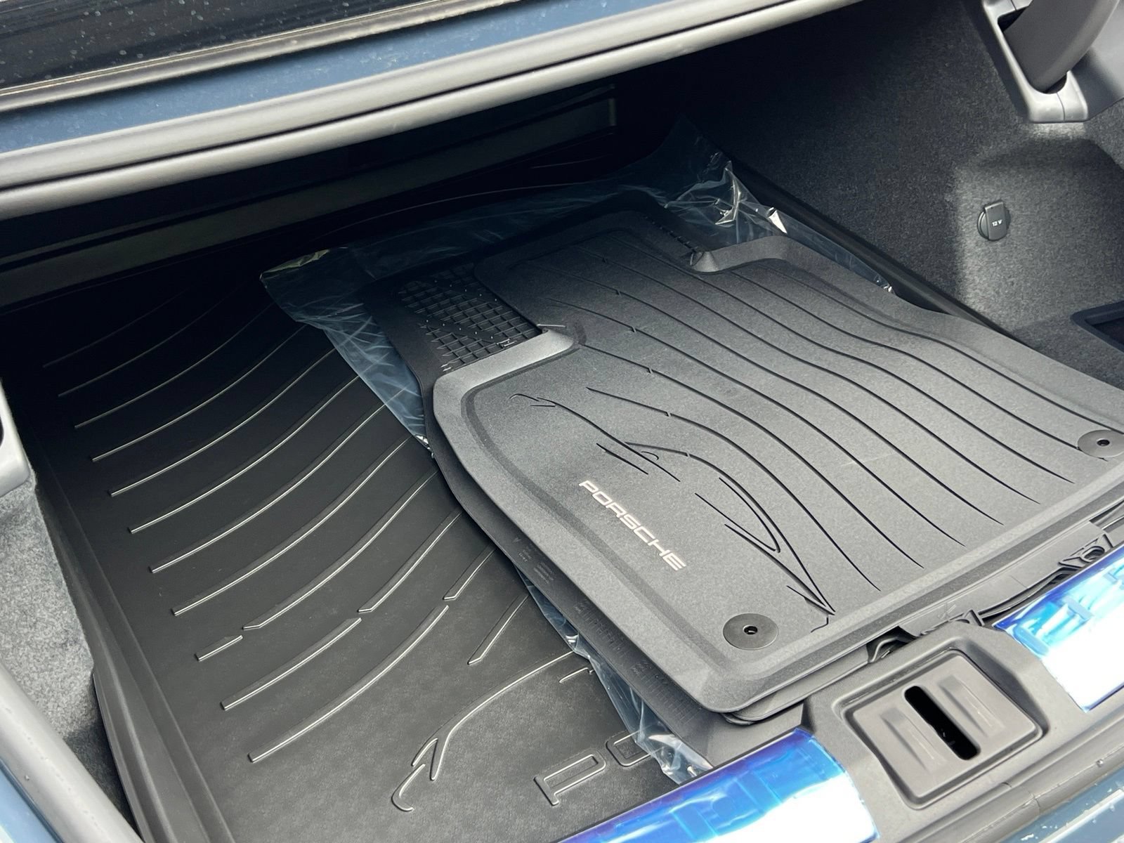 New 2026 Porsche Taycan AWD/4WD image 22