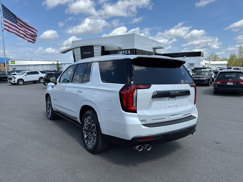 Used 2023 GMC Yukon Denali Ultimate AWD/4WD image 3