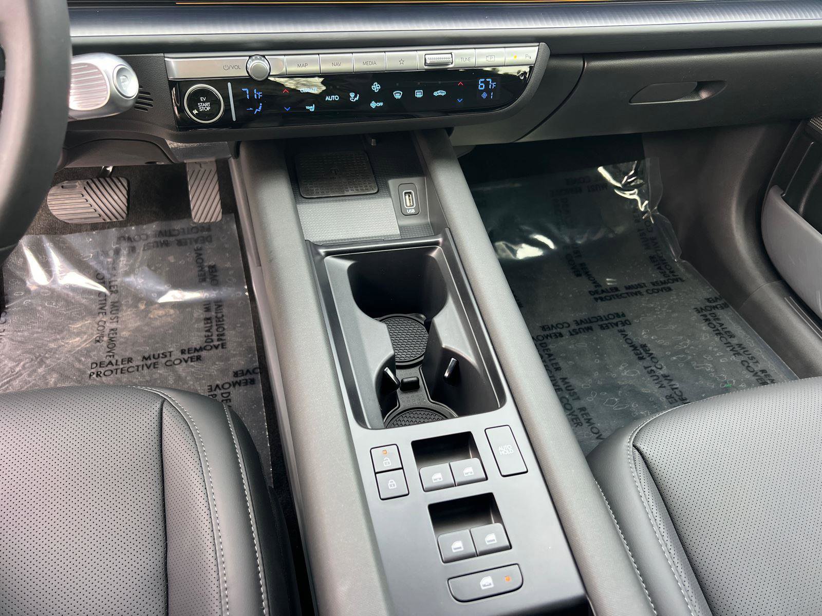 Used 2025 Hyundai Ioniq 6 SEL image 32