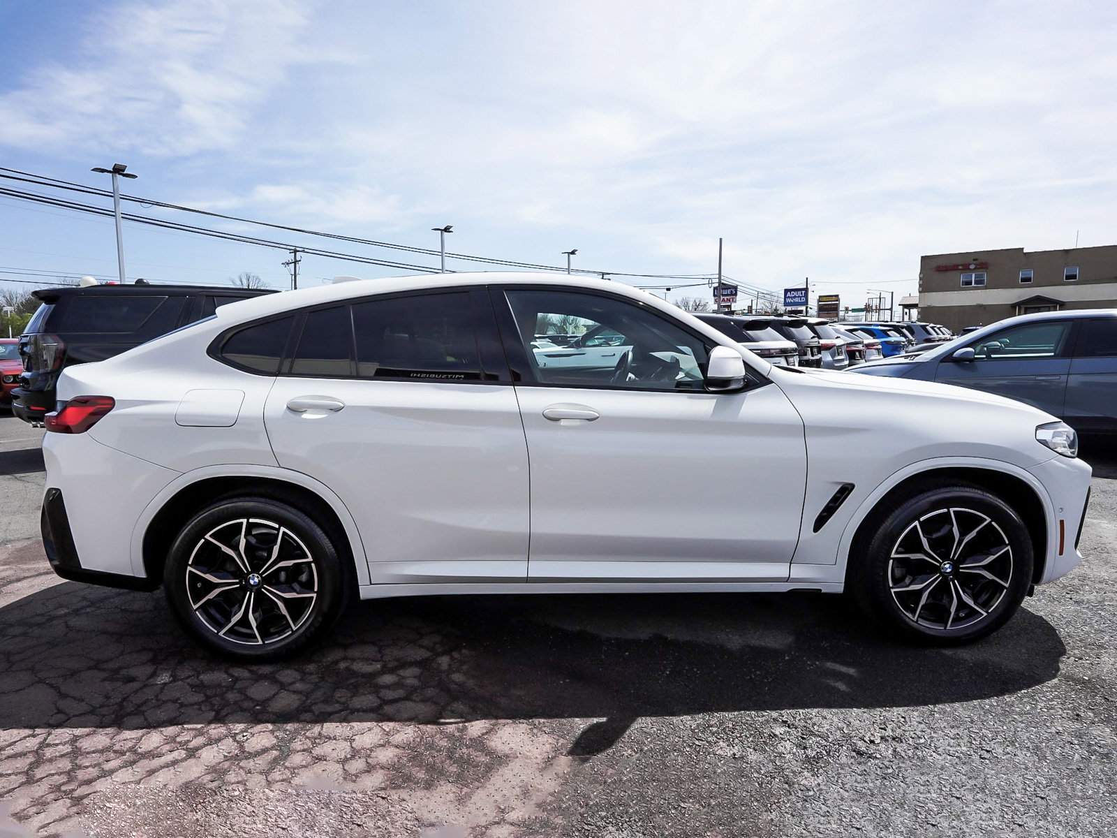 Used 2024 BMW X4 xDrive30i w/ Premium Package image 52
