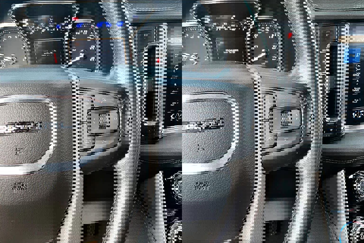 Certified 2021 GMC Yukon Denali w/ Denali Premium Package image 49