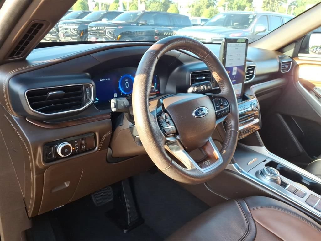 Used 2023 Ford Explorer King Ranch w/ Technology Package RWD image 18