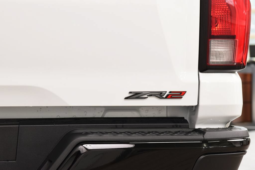 New 2026 Chevrolet Colorado ZR2 w/ Technology Package AWD/4WD image 27