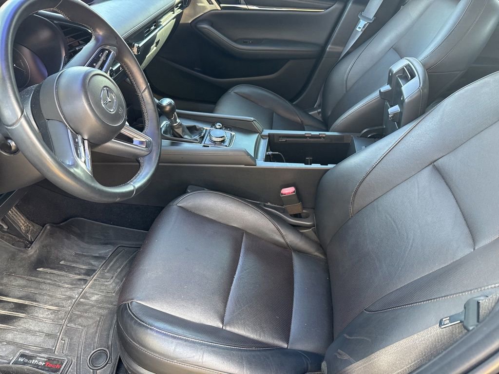 Used 2019 MAZDA MAZDA3 Hatchback w/ Premium Package image 2