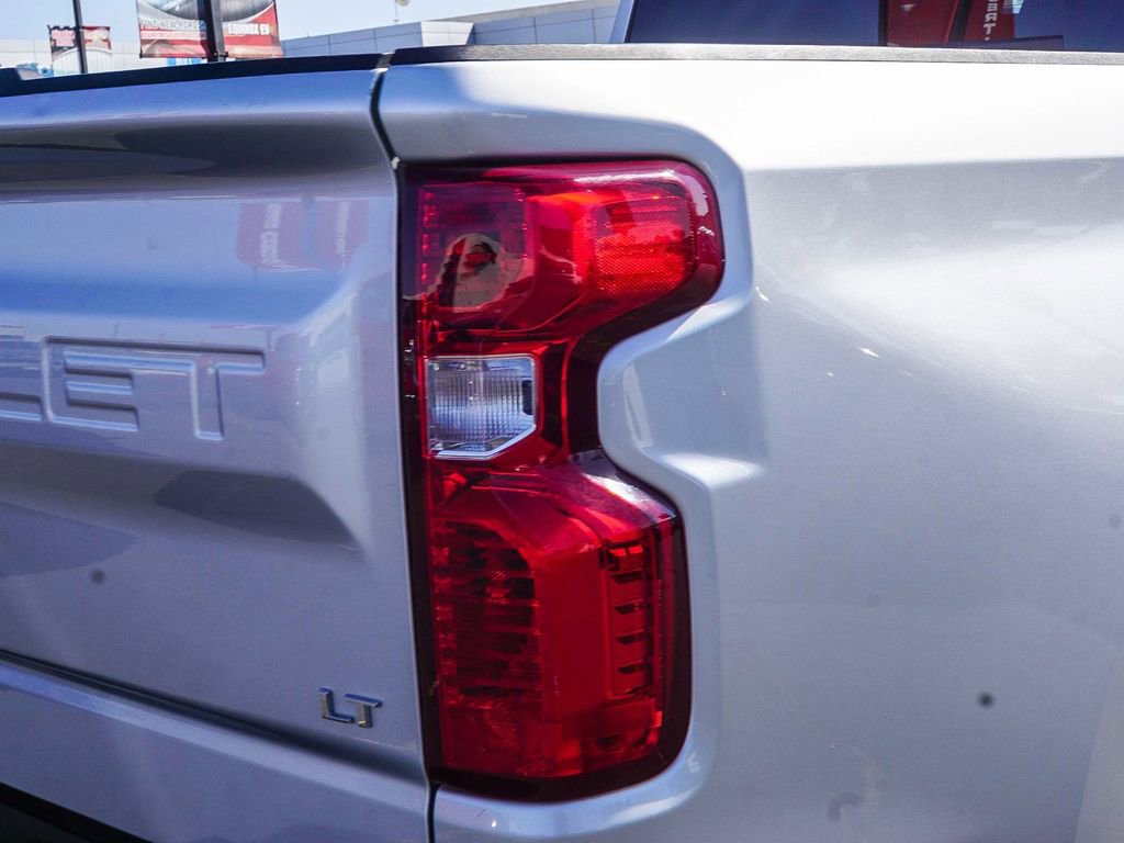 Used 2021 Chevrolet Silverado 1500 LT w/ Convenience Package II image 7