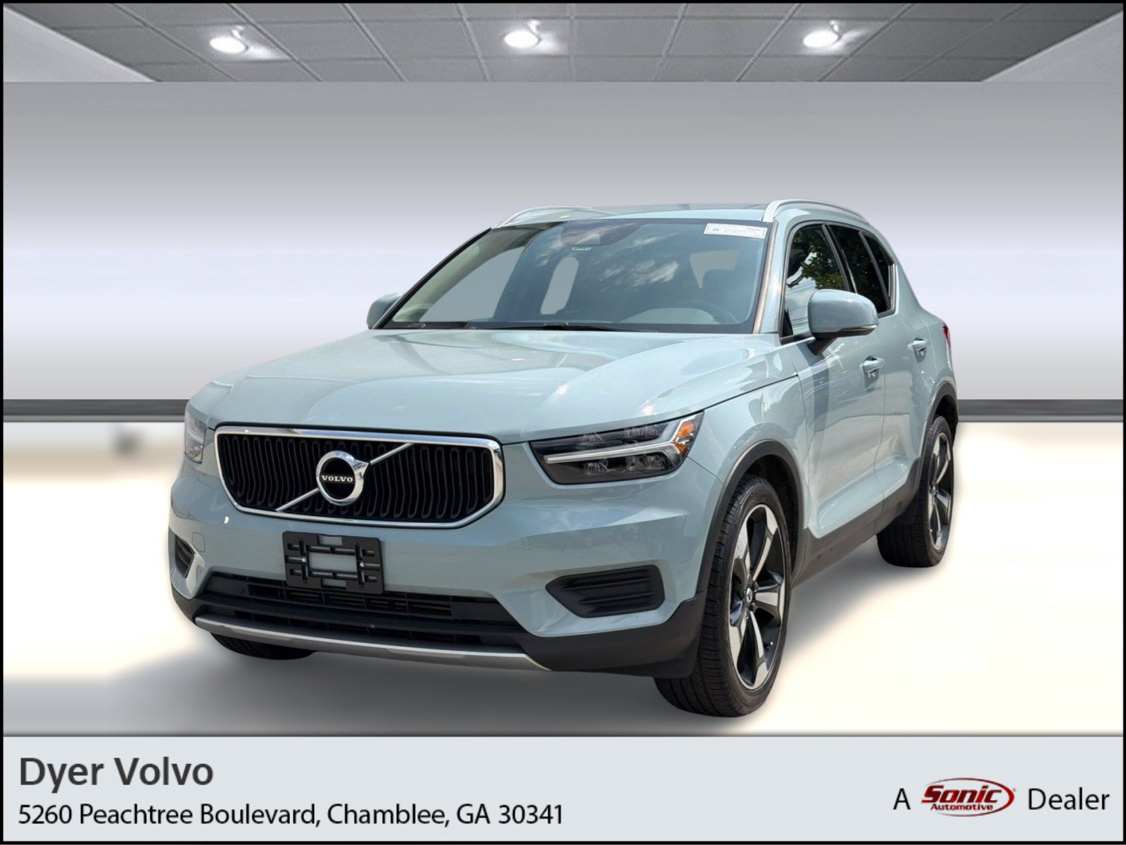 Used 2019 Volvo XC40 T5 Momentum AWD/4WD image 1