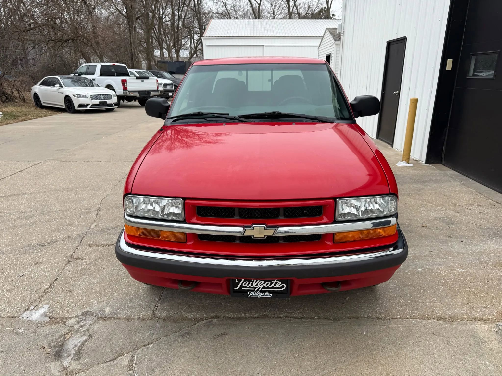 Used 2001 Chevrolet S10 Pickup LS image 3