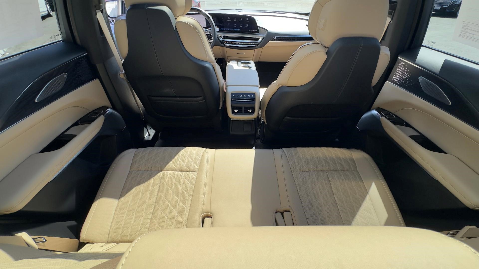 Certified 2024 Cadillac Lyriq Sport w/ Nappa Leather Package image 12