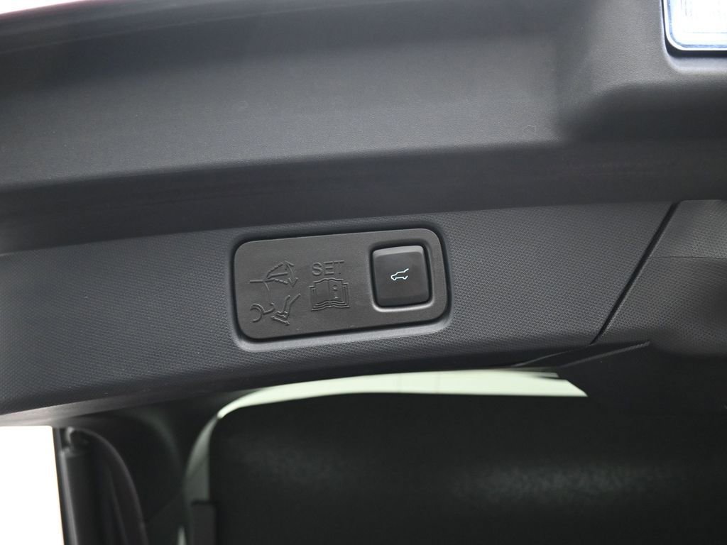 Certified 2023 Ford Mustang Mach-E GT image 28