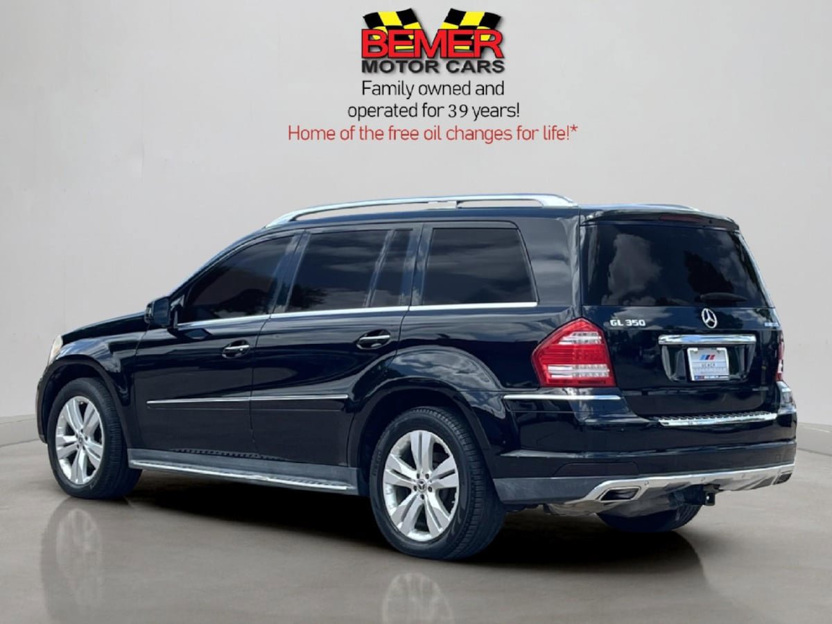Used 2012 Mercedes-Benz GL 320 BlueTEC 4MATIC image 3