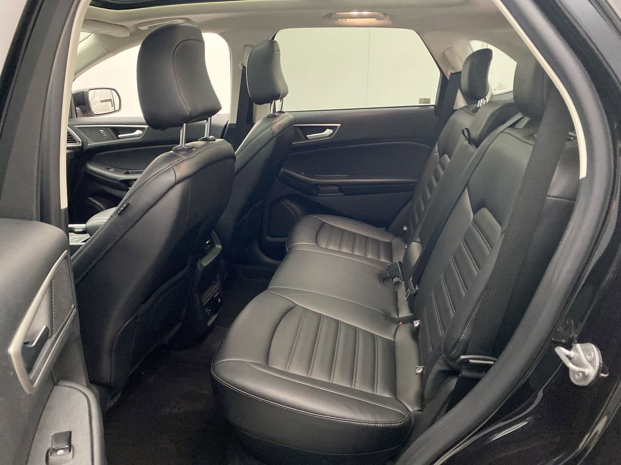 Used 2022 Ford Edge SEL w/ Convenience Package AWD/4WD image 24