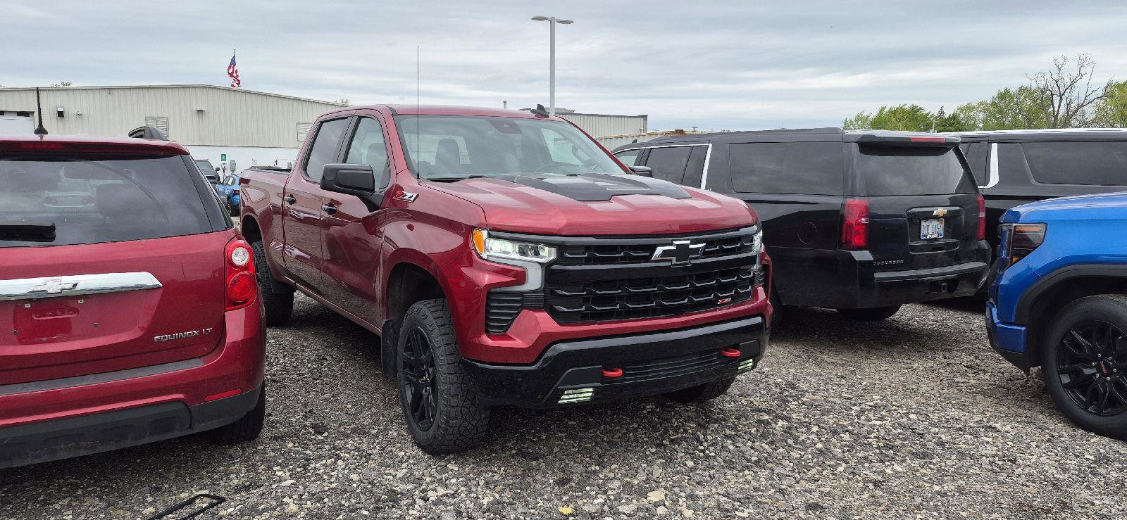 Used 2023 Chevrolet Silverado 1500 LT Trail Boss w/ Protection Package AWD/4WD image 2