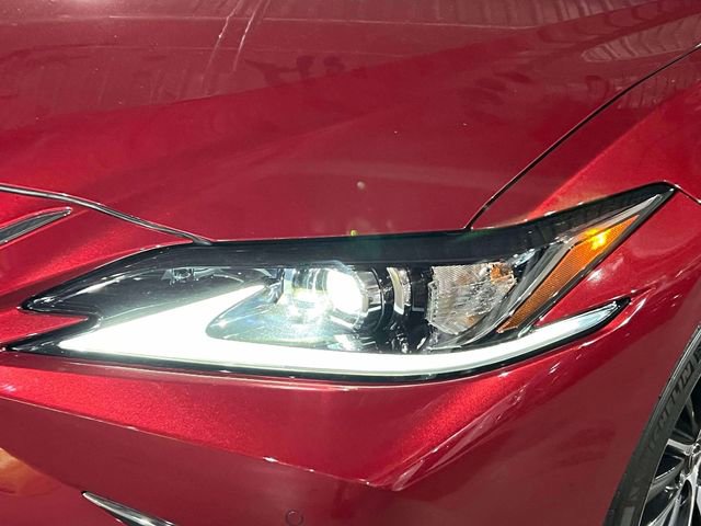 Certified 2025 Lexus ES 300h w/ Premium Package FWD image 11