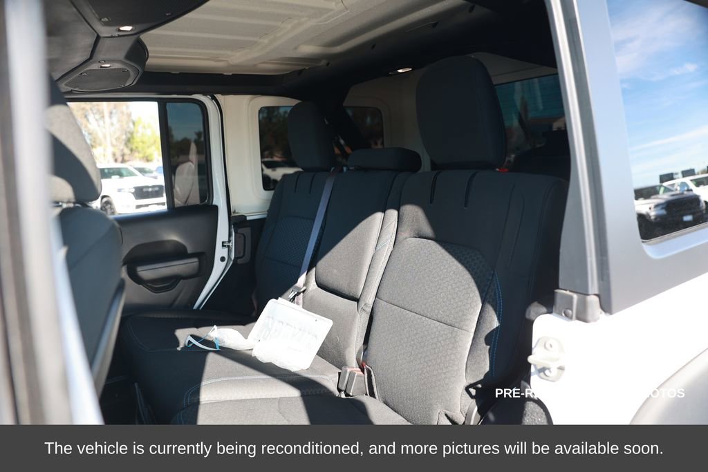 Used 2024 Jeep Wrangler Unlimited Rubicon 4xe w/ Technology Group image 12