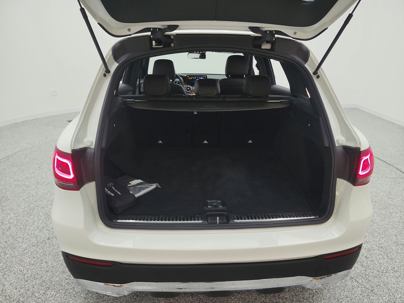 Certified 2022 Mercedes-Benz GLC 300 image 22