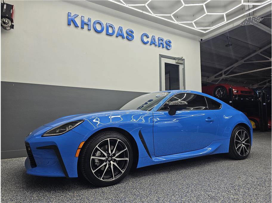 Used 2023 Toyota GR86 w/ ALL Weather Mat Package (TMS) image 2