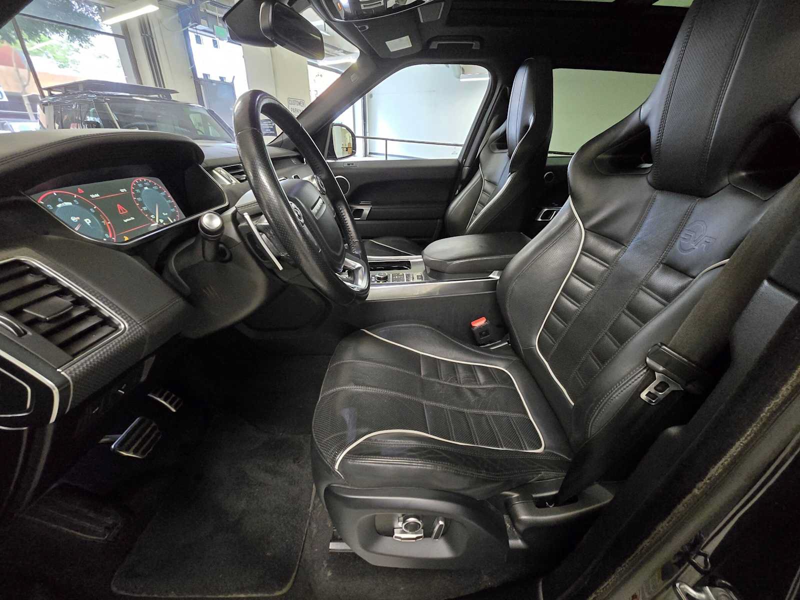 Certified 2016 Land Rover Range Rover Sport SVR AWD/4WD image 21