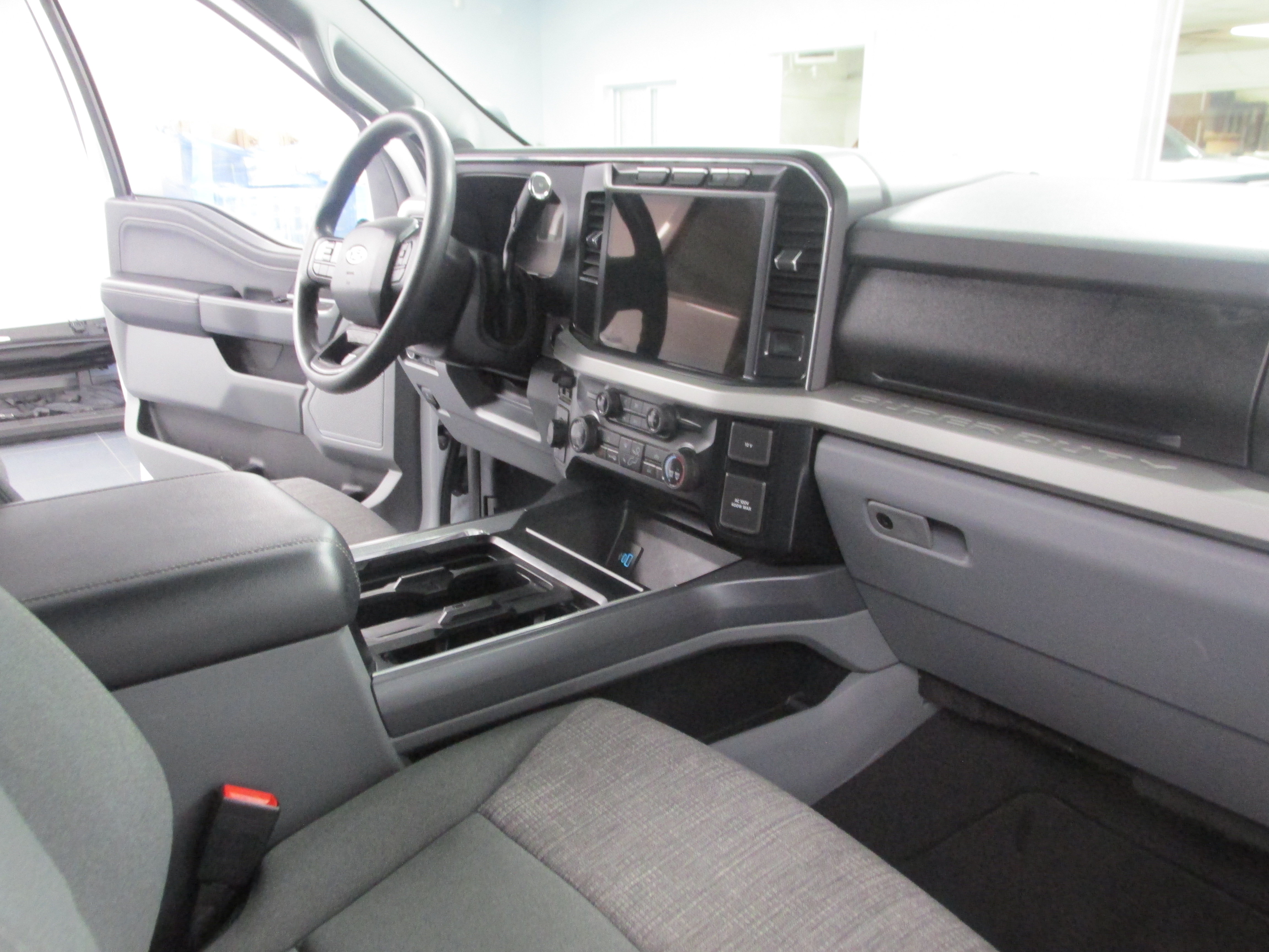 Used 2024 Ford F250 XLT w/ XLT Premium Package AWD/4WD image 25