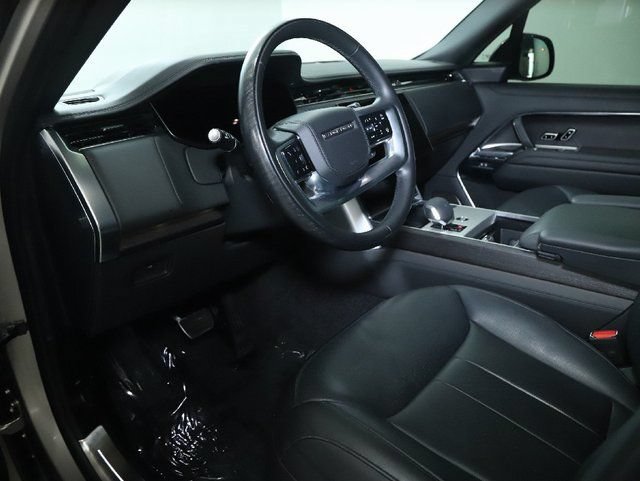 Certified 2025 Land Rover Range Rover Long Wheelbase Autobiography AWD/4WD image 16