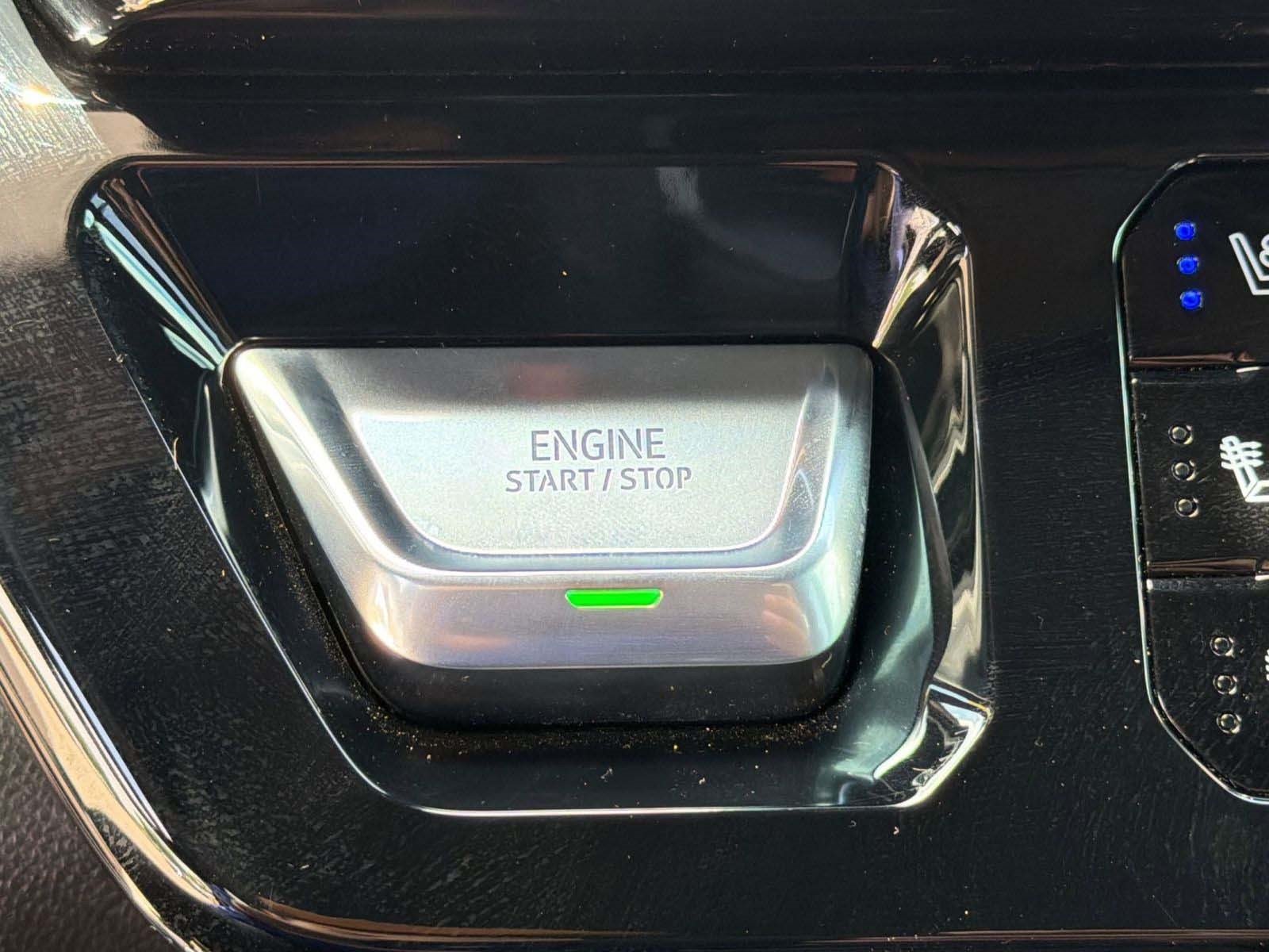 Used 2025 GMC Sierra 2500 AT4X AWD/4WD image 27
