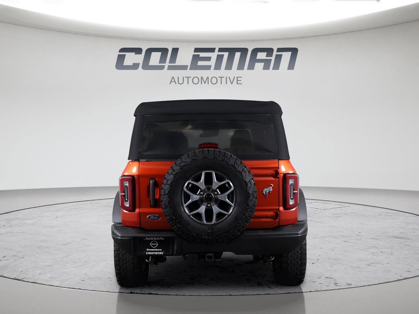 Used 2023 Ford Bronco Badlands image 6