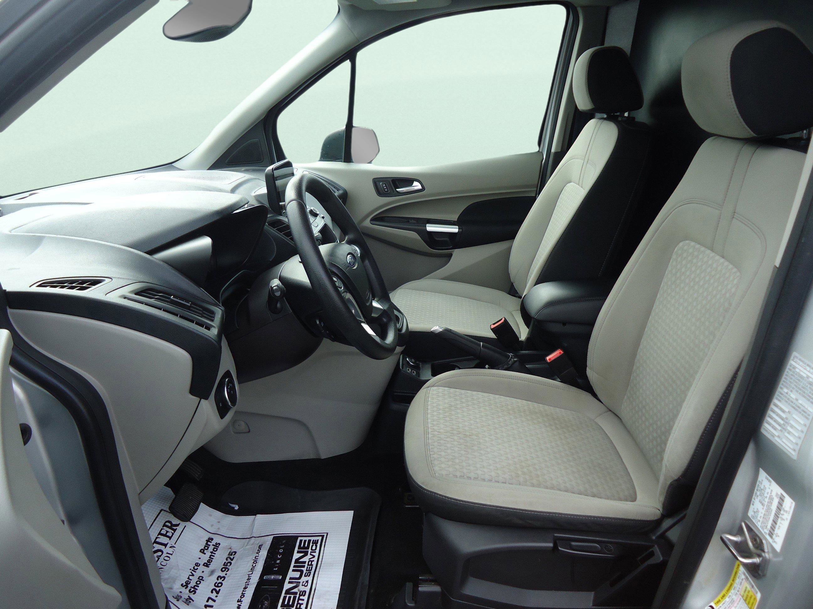 Used 2019 Ford Transit Connect XLT image 9