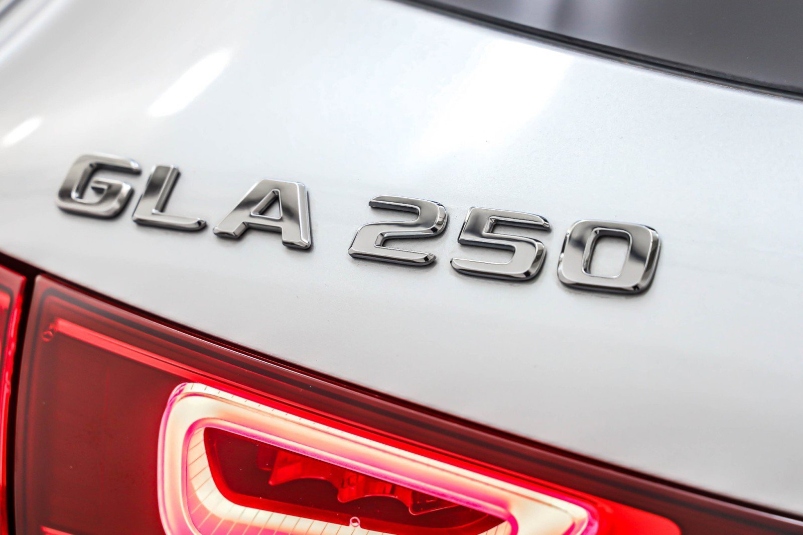 Used 2023 Mercedes-Benz GLA 250 image 8