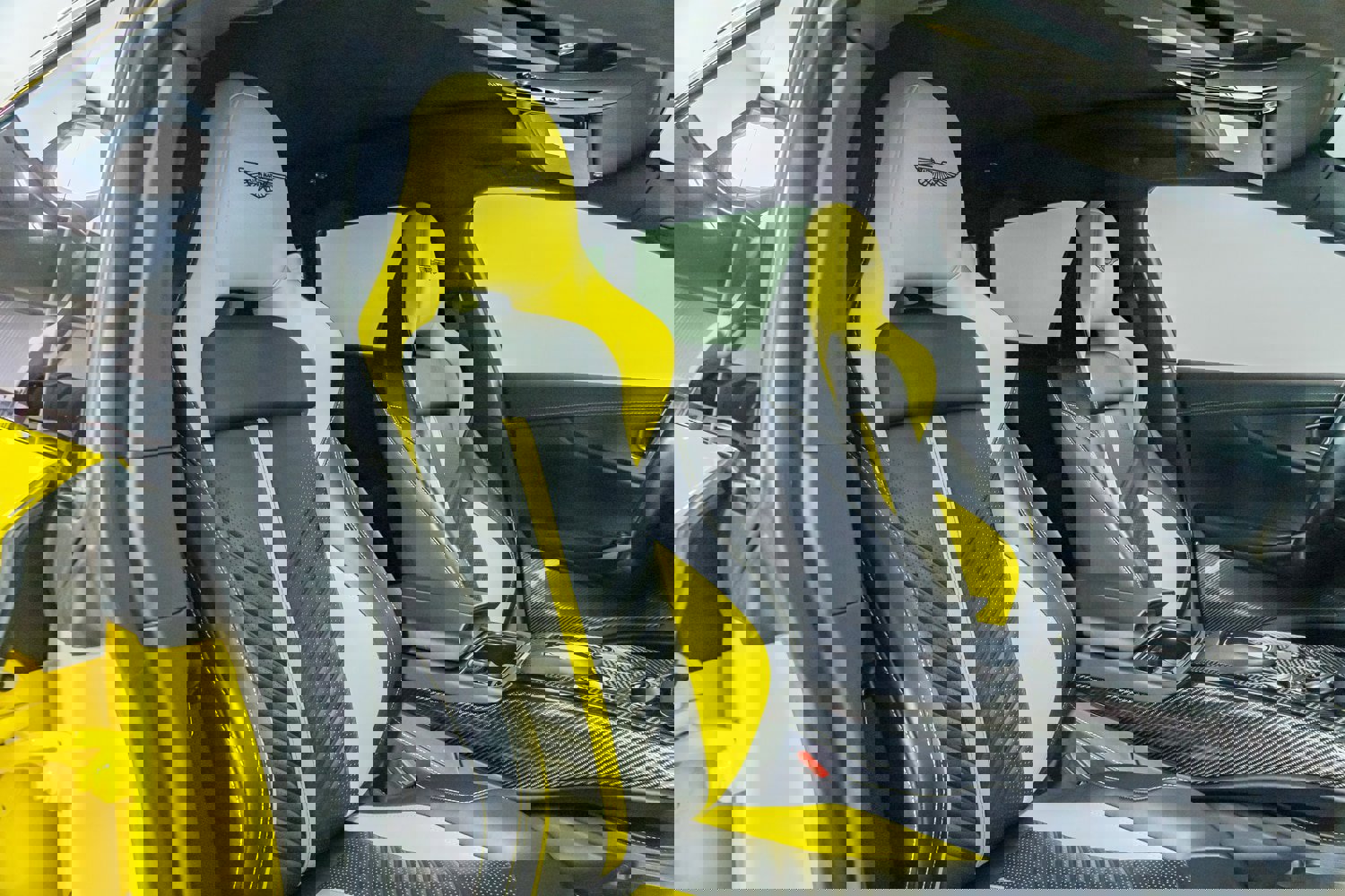 Used 2023 Aston Martin DBX 707 image 28