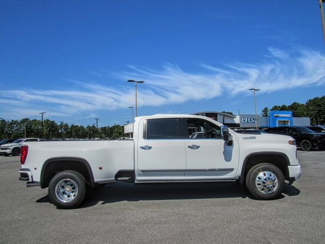 New 2026 Chevrolet Silverado 3500 High Country w/ Technology Package image 3