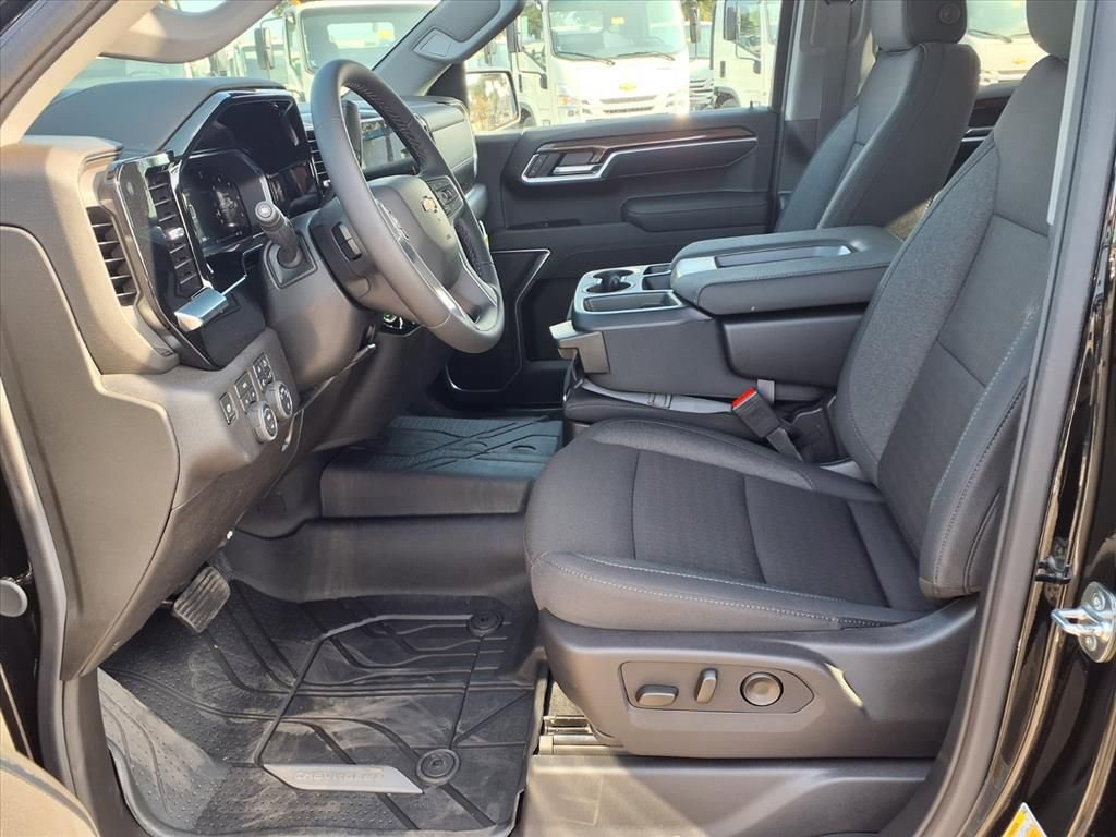 New 2026 Chevrolet Silverado 1500 LT w/ Safety Package image 6