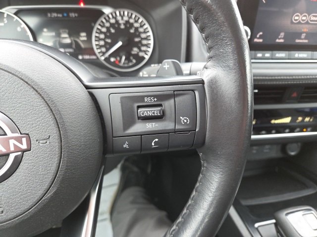 Used 2022 Nissan Rogue S image 47